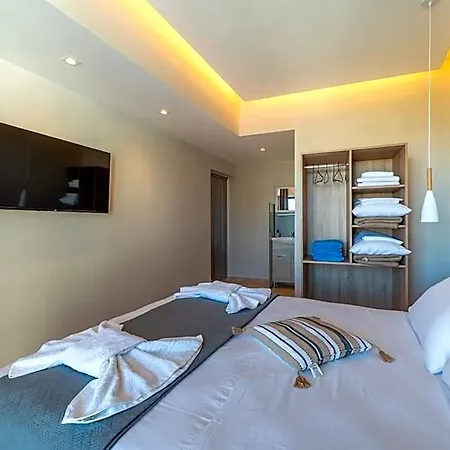 Hotel Blue Wave - Ixia